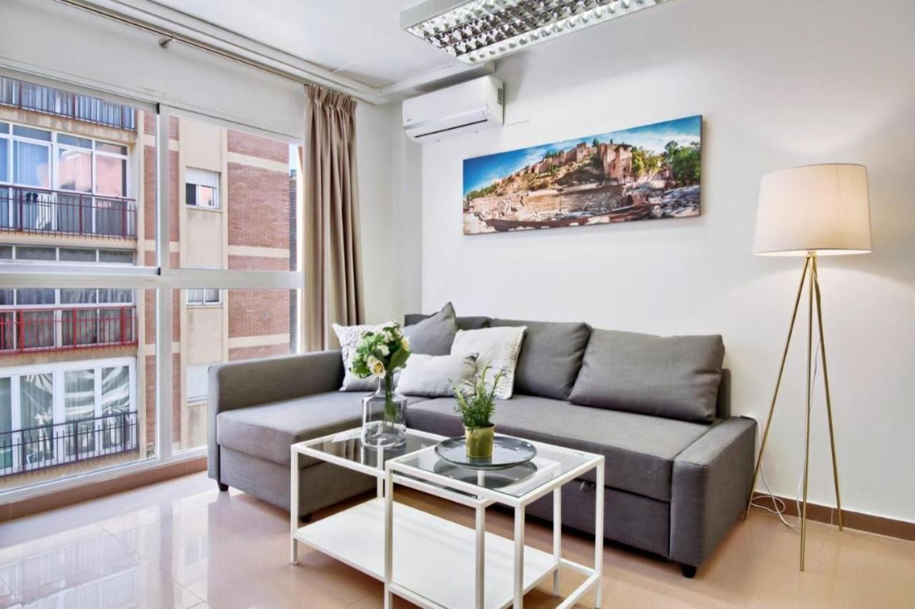 Amplio Piso Con Terraza Apartman Málaga Kültér fotó